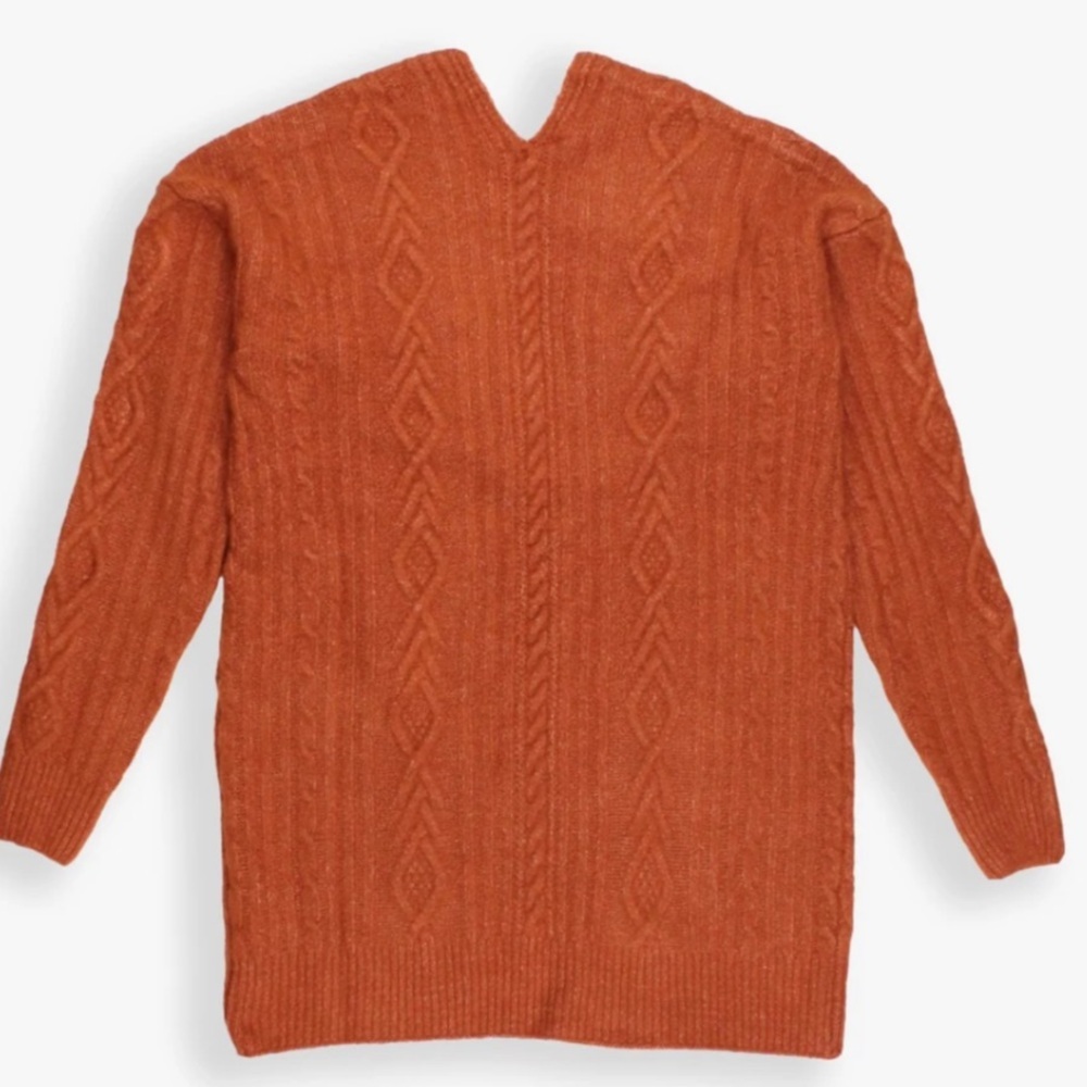 5 for 25$
Ruffle butts ladies cable knit sweater NWT - Picture 2 of 4